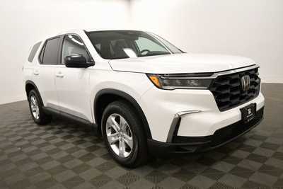 2023 Honda Pilot, $32499. Photo 10