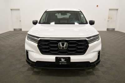 2023 Honda Pilot, $32499. Photo 11