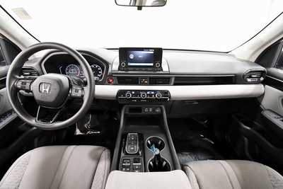 2023 Honda Pilot, $32499. Photo 3