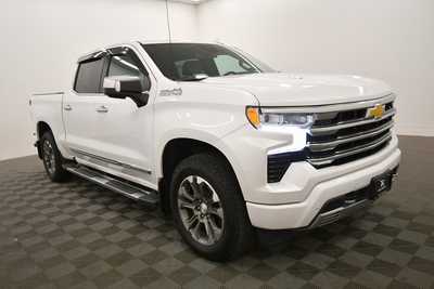 2023 Chevrolet 1500 Crew Cab, $51999. Photo 10
