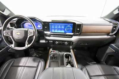 2023 Chevrolet 1500 Crew Cab, $51999. Photo 3