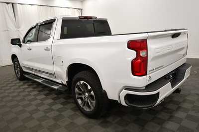 2023 Chevrolet 1500 Crew Cab, $51999. Photo 5