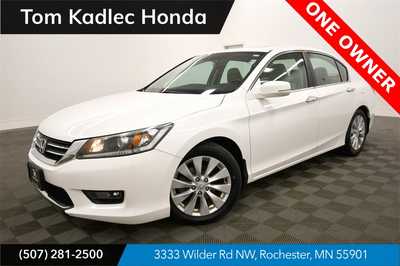2014 Honda Accord, $15499. Photo 1