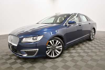 2017 Lincoln MKZ, $18999. Photo 2
