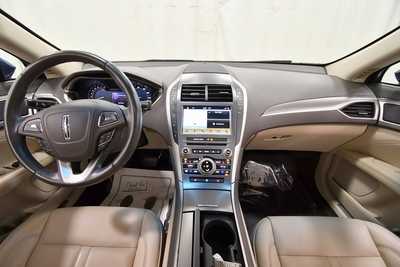 2017 Lincoln MKZ, $18999. Photo 3