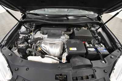 2017 Toyota Camry, $18499. Photo 11