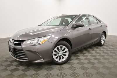 2017 Toyota Camry, $18499. Photo 2