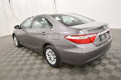 2017 Toyota Camry, $18499. Photo 5