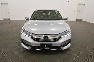2017 Honda Accord, $8999. Photo 9