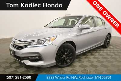 2017 Honda Accord, $8999. Photo 1