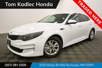 2018 Kia Optima, $10999. Photo 1