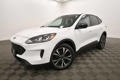 2022 Ford Escape, $21499. Photo 2