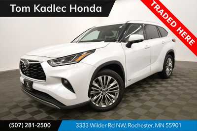 2022 Toyota Highlander, $45499. Photo 1