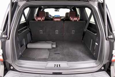 2022 Ford Expedition Max, $59997. Photo 7