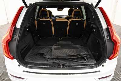 2018 Volvo XC90, $19997. Photo 7