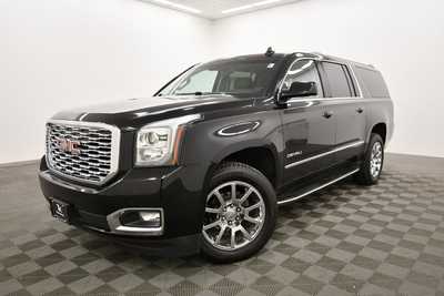 2019 GMC Yukon XL, $35597. Photo 2