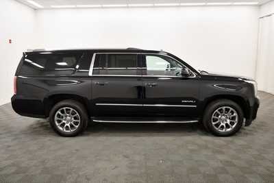 2019 GMC Yukon XL, $35597. Photo 9