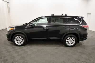 2016 Toyota Highlander, $18999. Photo 4