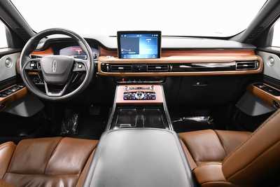 2022 Lincoln Aviator, $44499. Photo 3