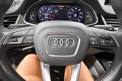 2019 Audi Q7, $20497. Photo 12