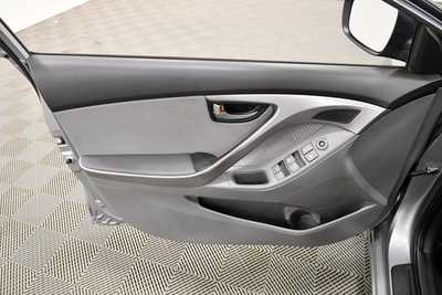 2012 Hyundai Elantra, $5999. Photo 12