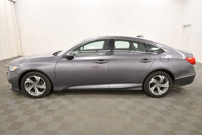 2019 Honda Accord, $17497. Photo 4
