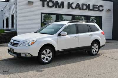 2010 Subaru Outback, $5999. Photo 2
