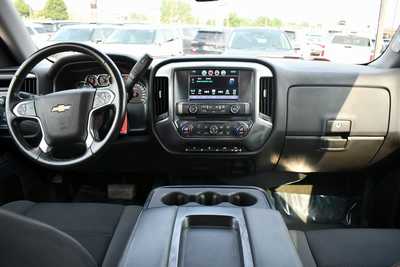 2016 Chevrolet 1500 Crew Cab, $16999. Photo 3