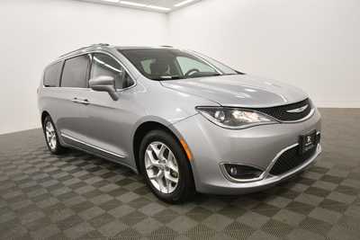 2017 Chrysler Pacifica, $17999. Photo 10
