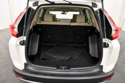 2017 Honda CR-V, $20499. Photo 7