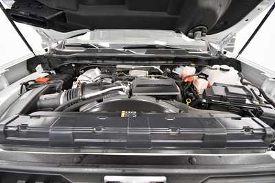2021 Chevrolet 3500 Crew Cab, $50499. Photo 12