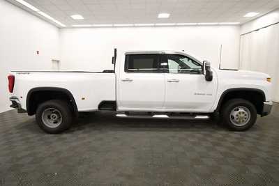 2021 Chevrolet 3500 Crew Cab, $50499. Photo 9