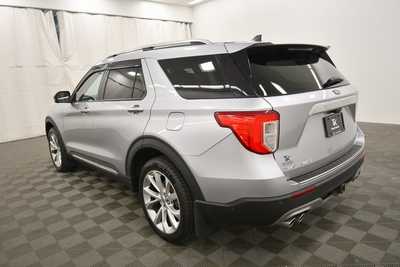 2022 Ford Explorer, $35497. Photo 5