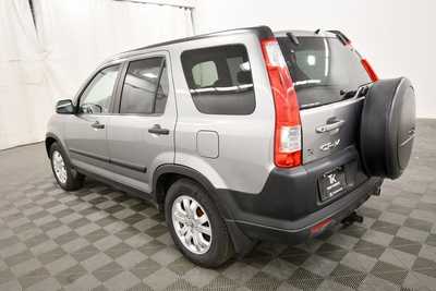 2005 Honda CR-V, $10999. Photo 5