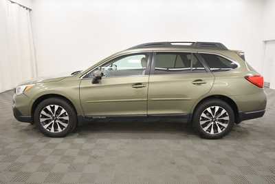 2015 Subaru Outback, $10999. Photo 4