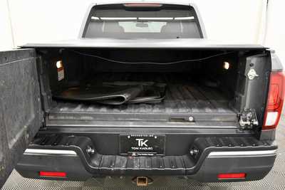 2017 Honda Ridgeline, $23999. Photo 7