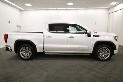 2019 GMC 1500 Crew Cab, $37999. Photo 9
