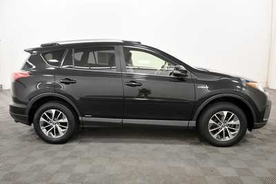 2017 Toyota RAV4, $22999. Photo 9