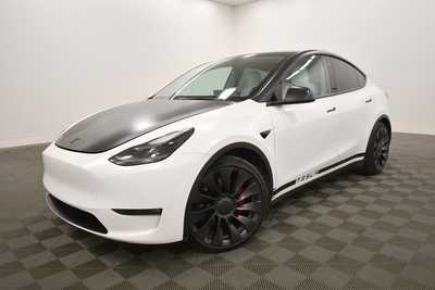 2021 Tesla Model Y, $27780. Photo 2