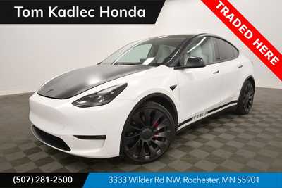 2021 Tesla Model Y, $27780. Photo 1