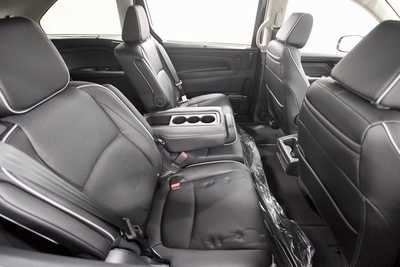 2026 Honda Odyssey, $49353. Photo 8