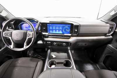 2024 Chevrolet 2500 Crew Cab, $55599. Photo 3