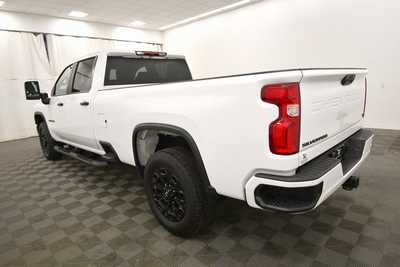 2024 Chevrolet 2500 Crew Cab, $55599. Photo 5