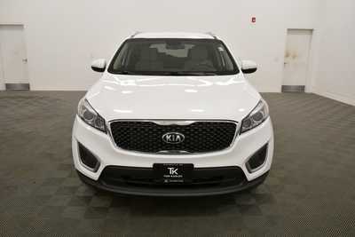2016 Kia Sorento, $10999. Photo 11