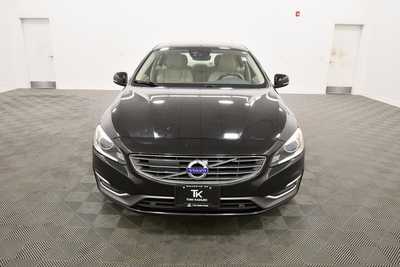 2016 Volvo S60, $9599. Photo 10