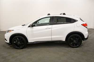 2021 Honda HR-V, $20999. Photo 4