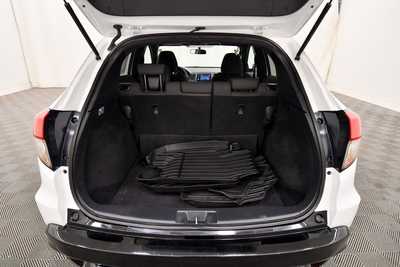 2021 Honda HR-V, $20999. Photo 7