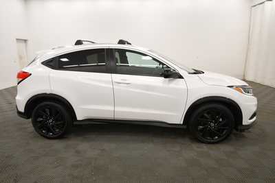 2021 Honda HR-V, $20999. Photo 9