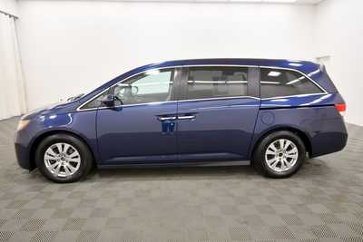 2016 Honda Odyssey, $14797. Photo 4