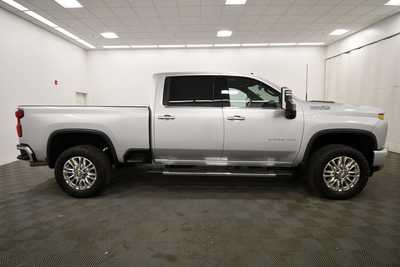 2022 Chevrolet 2500 Crew Cab, $58497. Photo 9